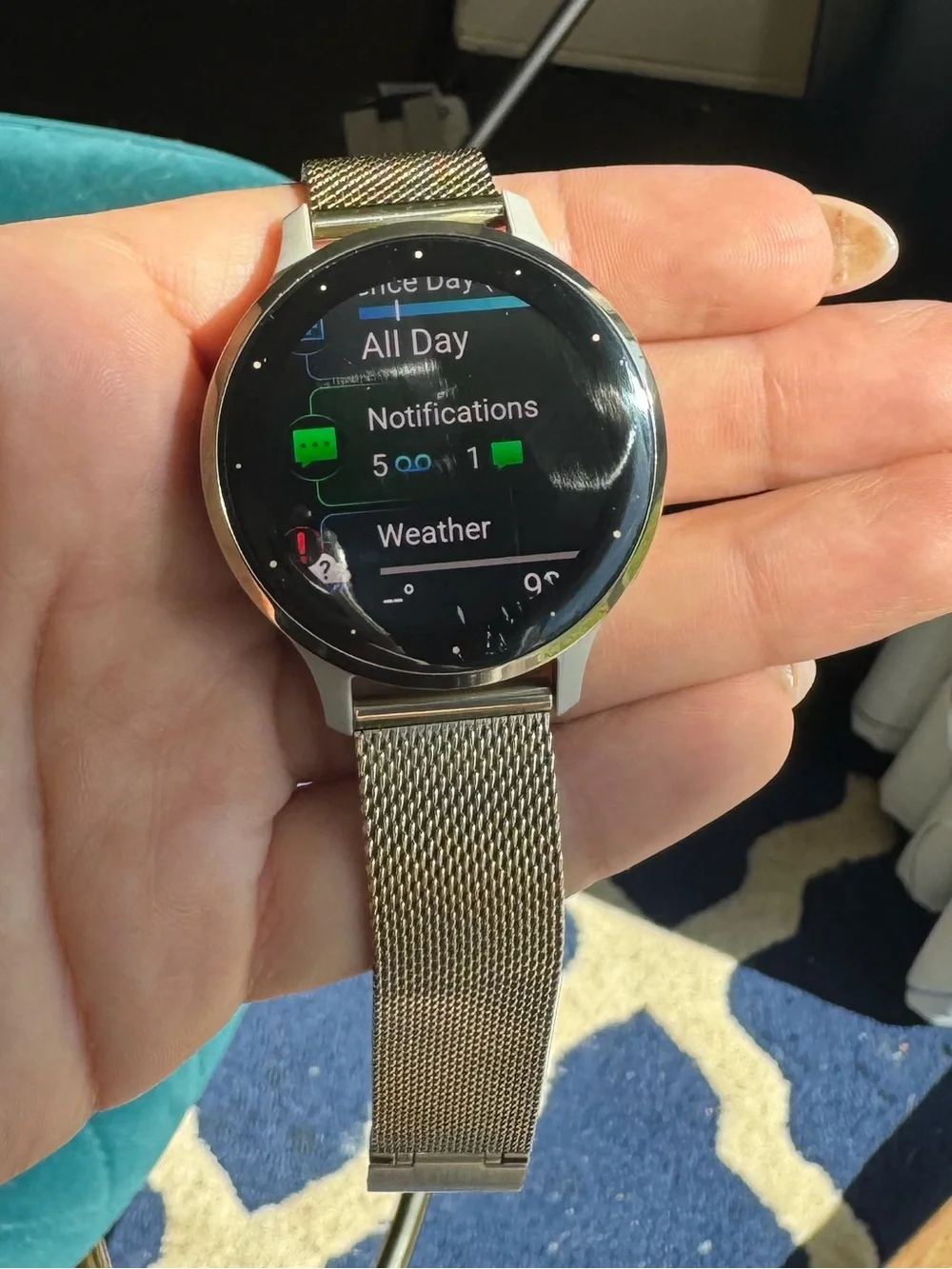 garmin Venu 3S Smartwatch - Cream and Silver